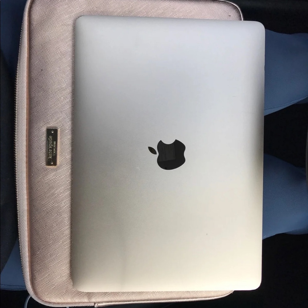 MacBook